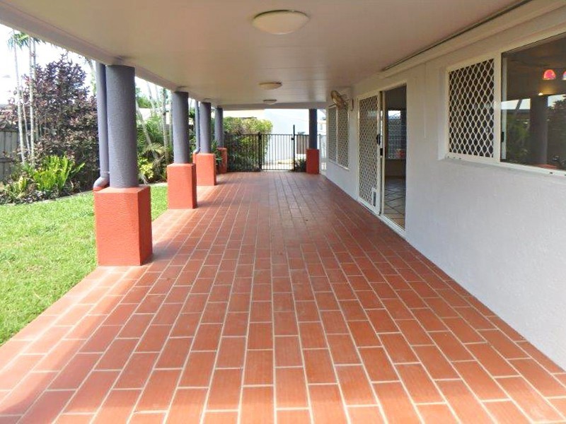 13 Garnet Street, Smithfield QLD 4878