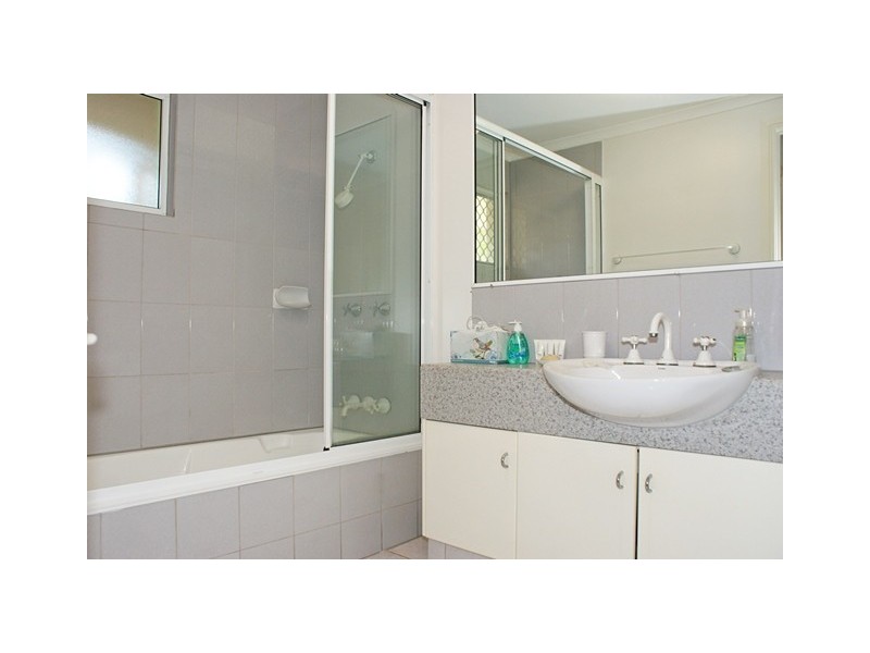 2/40 Moore Street, Trinity Beach QLD 4879