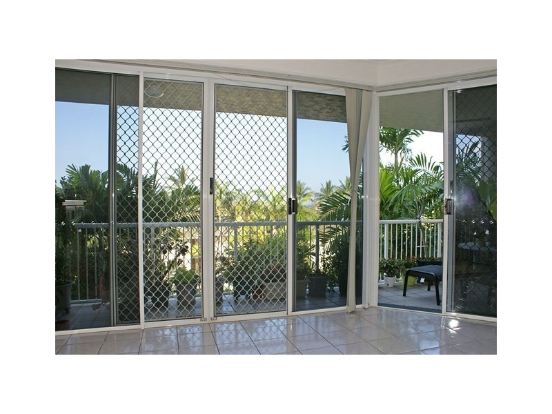 2/40 Moore Street, Trinity Beach QLD 4879