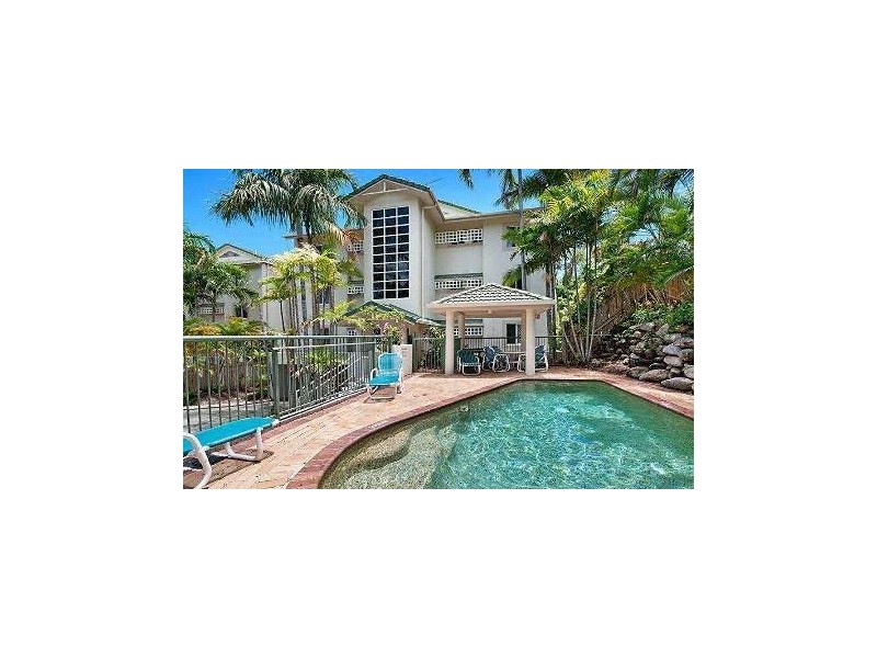 2/40 Moore Street, Trinity Beach QLD 4879