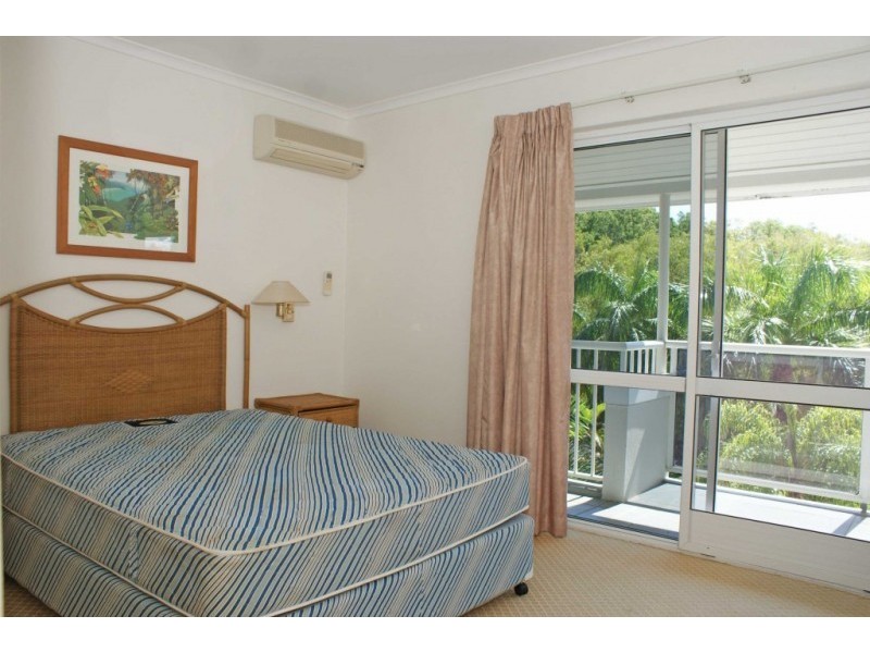 135/241 Coral Coast Drive, Palm Cove QLD 4879