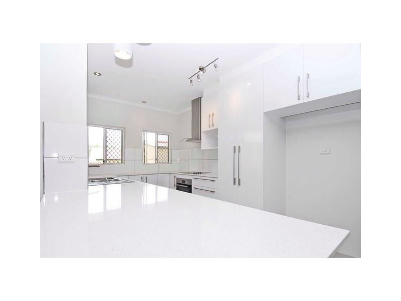 28 Lamb Street, Smithfield QLD 4878