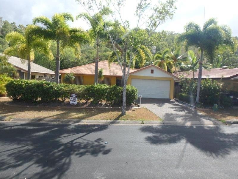11 Greenhaven Street, Clifton Beach QLD 4879