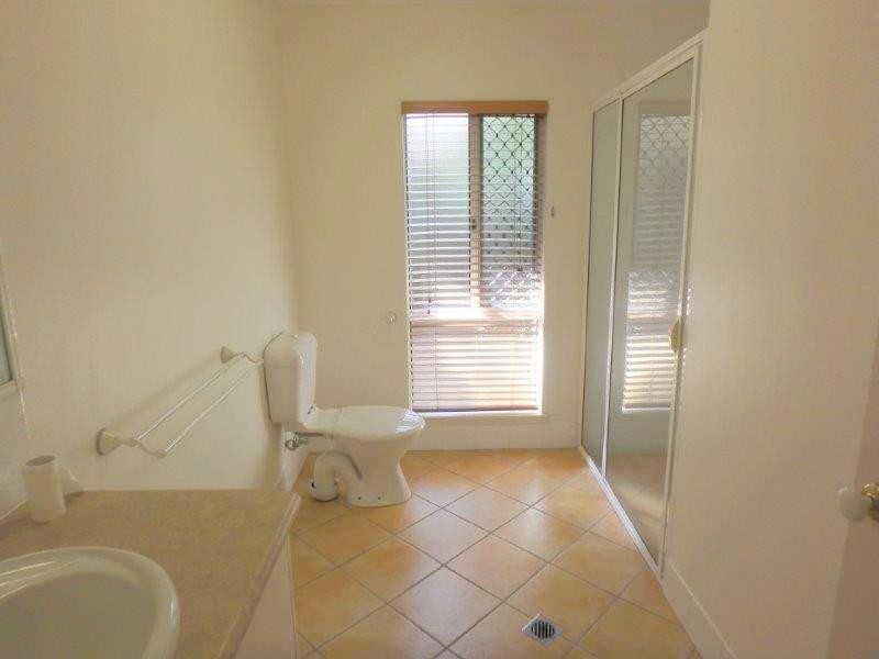 11 Greenhaven Street, Clifton Beach QLD 4879