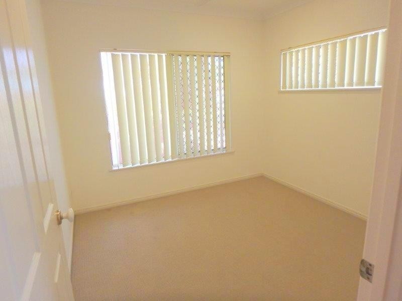 11 Greenhaven Street, Clifton Beach QLD 4879