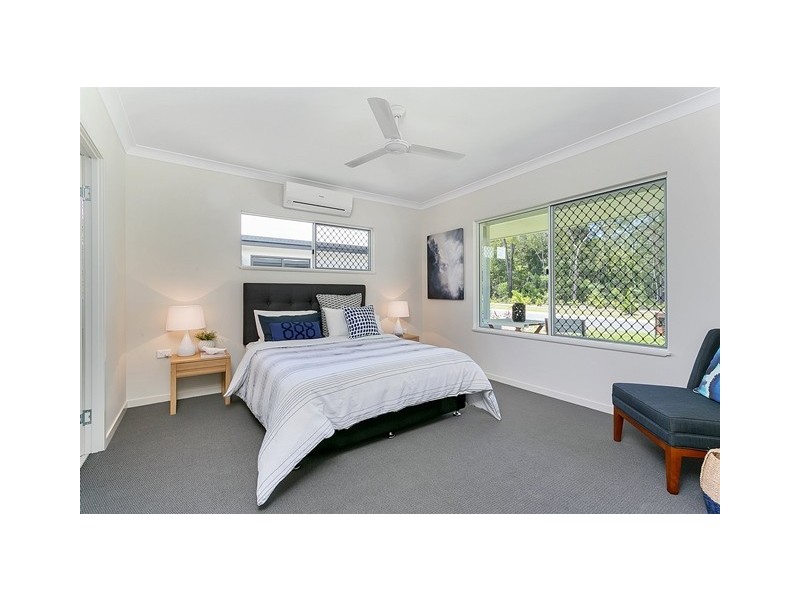 1 Carrington Way (17Foxville Circuit), Trinity Park QLD 4879