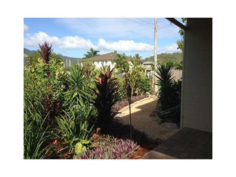 12 Riverside Parade, Trinity Park QLD 4879
