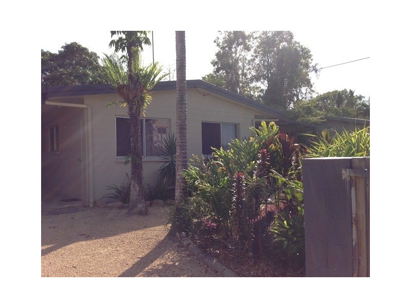 12 Riverside Parade, Trinity Park QLD 4879