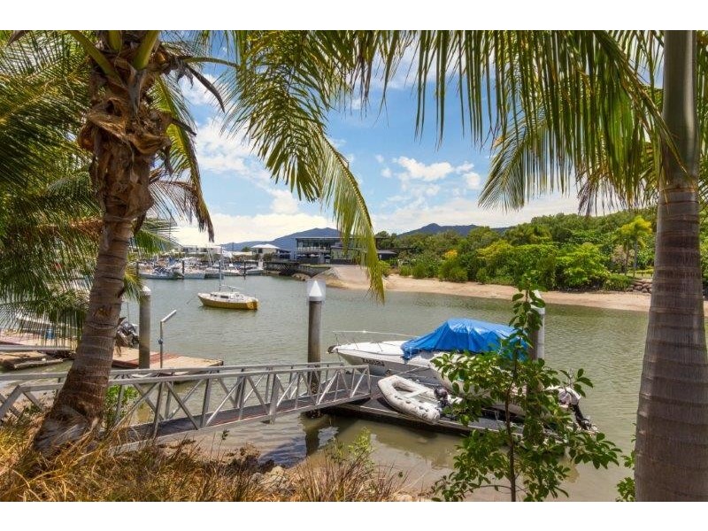 41 Riverside Parade, Trinity Park QLD 4879