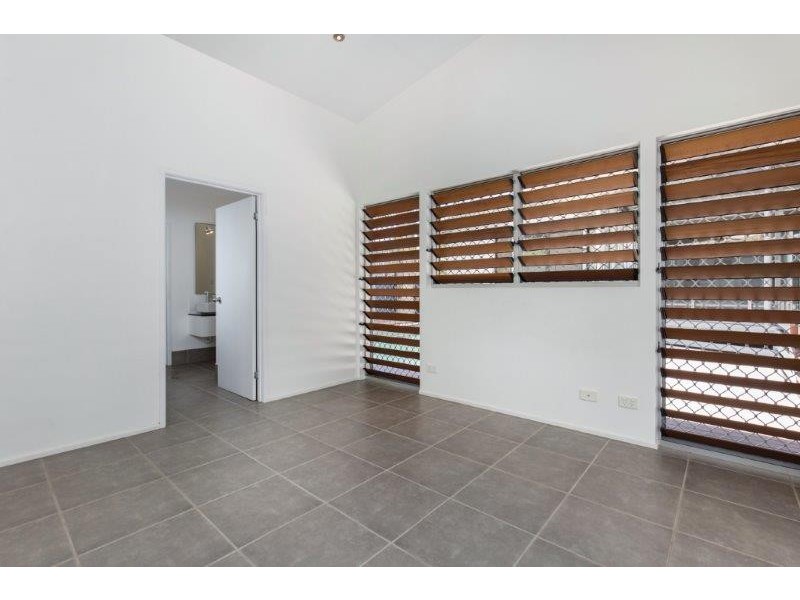 41 Riverside Parade, Trinity Park QLD 4879