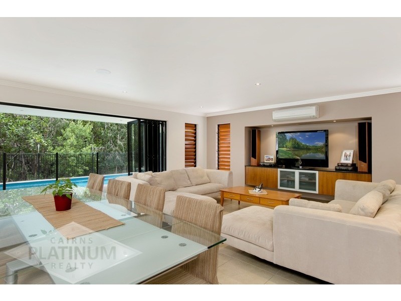 7 Icefire Quay, Trinity Park QLD 4879