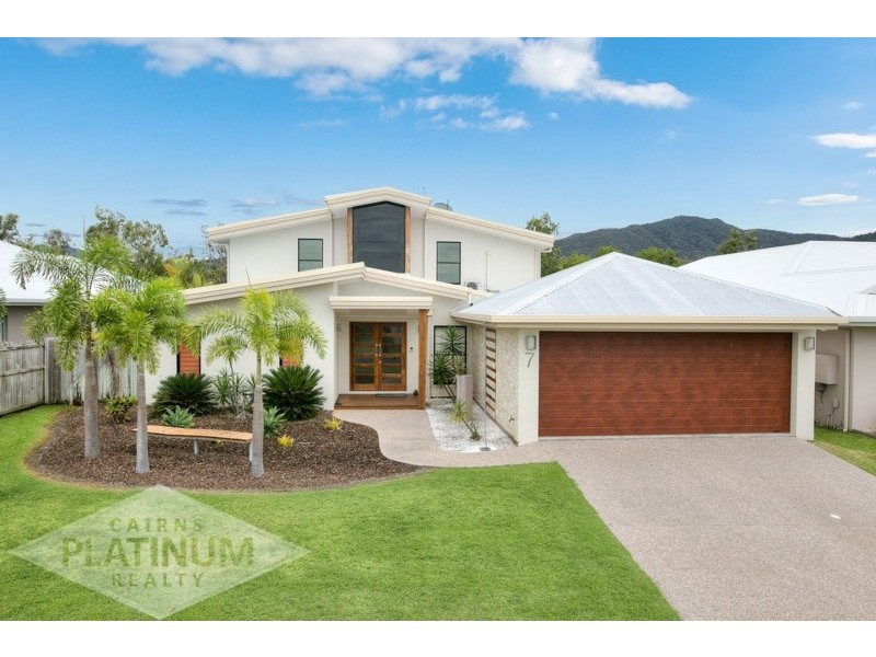 7 Icefire Quay, Trinity Park QLD 4879