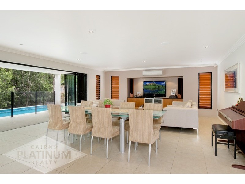 7 Icefire Quay, Trinity Park QLD 4879