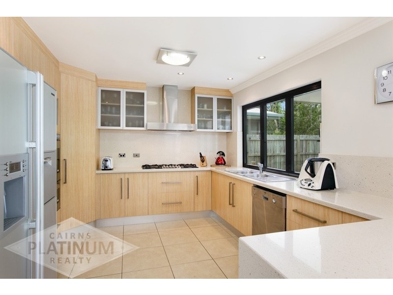 7 Icefire Quay, Trinity Park QLD 4879