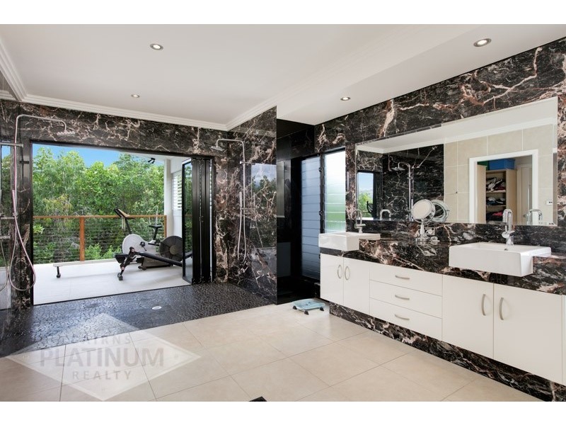 7 Icefire Quay, Trinity Park QLD 4879