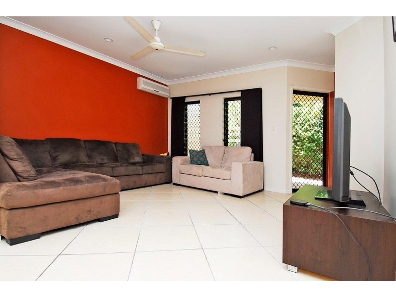 8 Bingil Close, Kewarra Beach QLD 4879