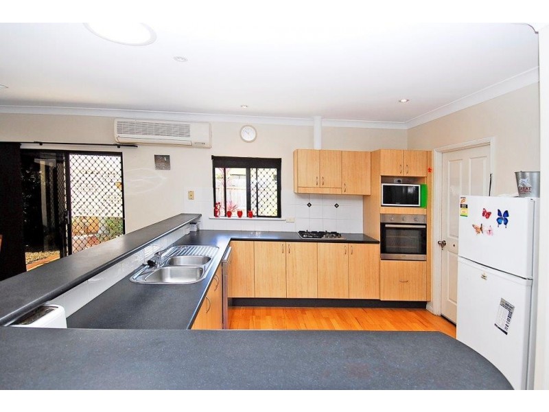 8 Bingil Close, Kewarra Beach QLD 4879