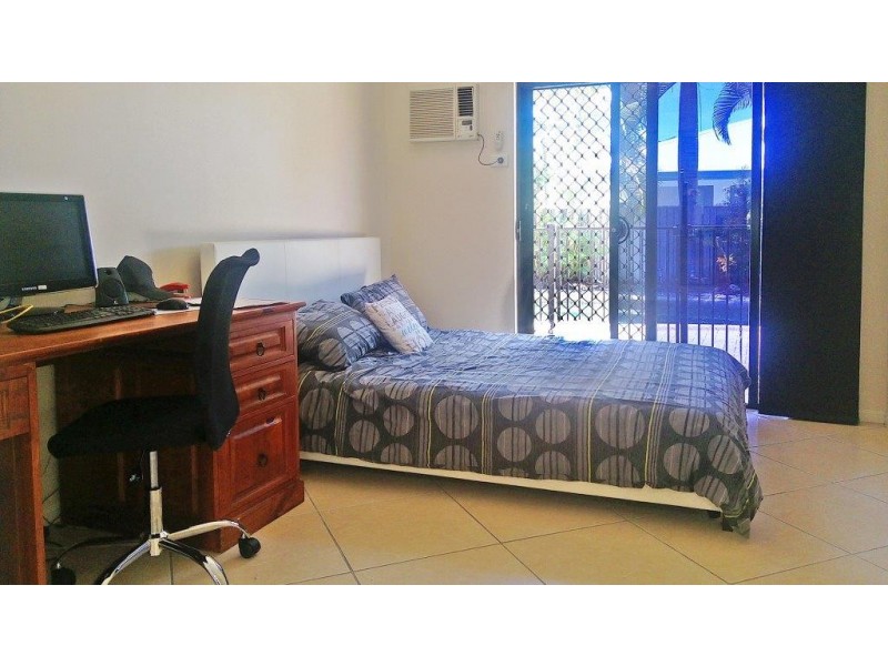 8 Bingil Close, Kewarra Beach QLD 4879