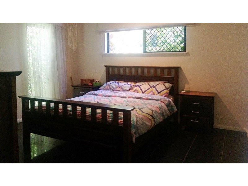 8 Bingil Close, Kewarra Beach QLD 4879