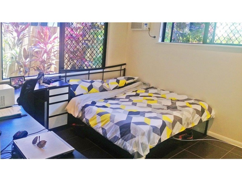 8 Bingil Close, Kewarra Beach QLD 4879