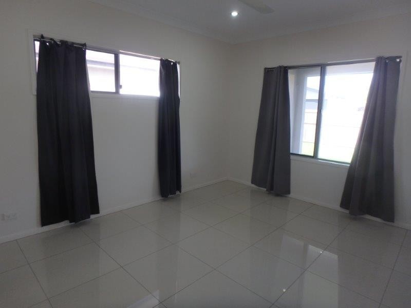 11 Brookville Gardens, Smithfield QLD 4878