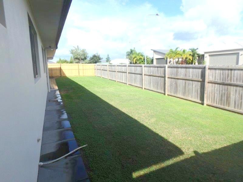 11 Brookville Gardens, Smithfield QLD 4878