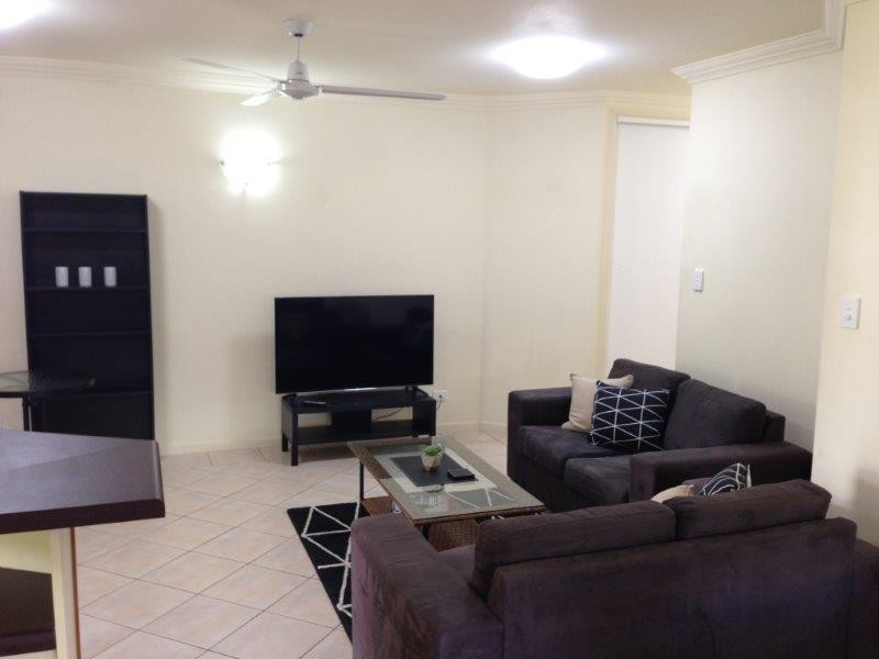 8/30 Oliva Street, Palm Cove QLD 4879