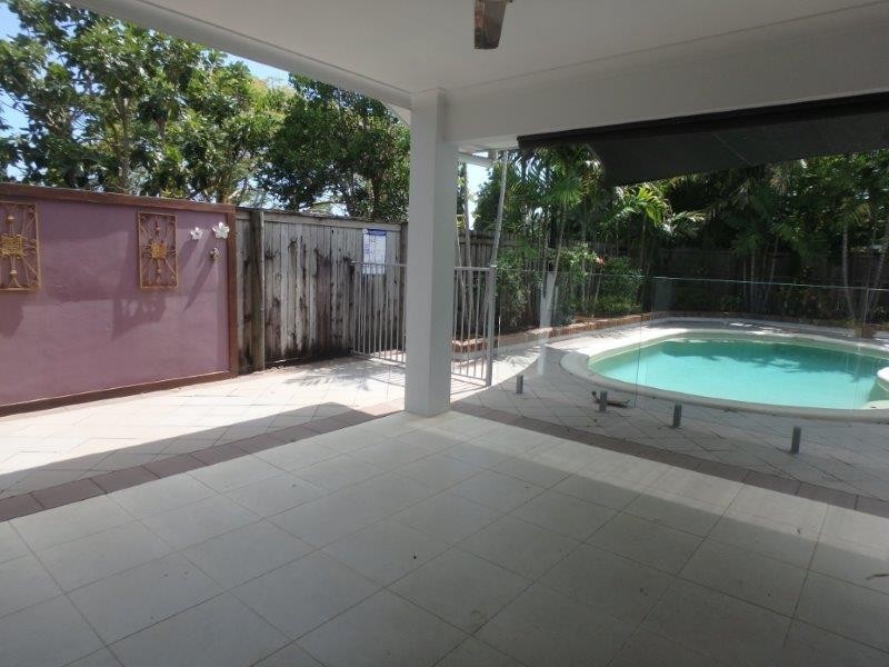 5 Vetiver Street, Trinity Park QLD 4879