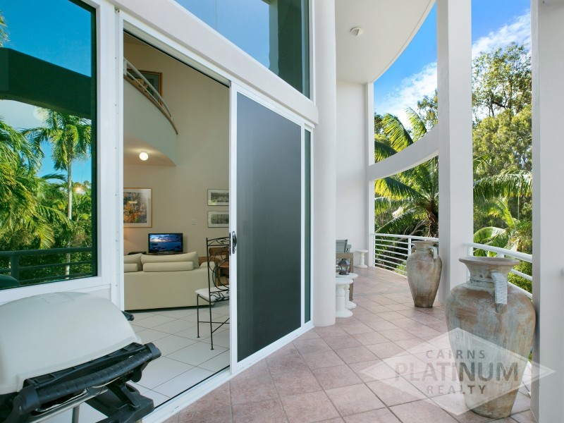 18/2 Deauville Close, Yorkeys Knob QLD 4878