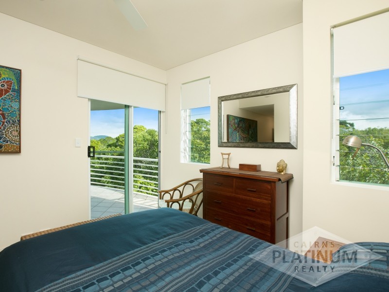 18/2 Deauville Close, Yorkeys Knob QLD 4878