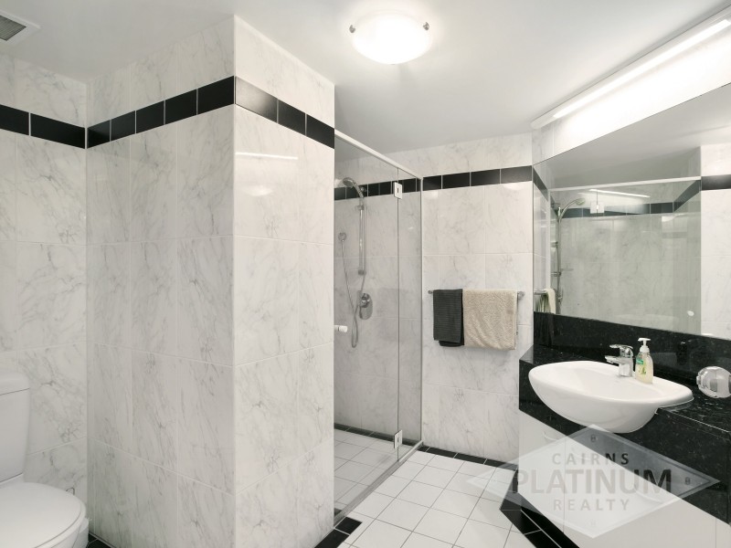 18/2 Deauville Close, Yorkeys Knob QLD 4878