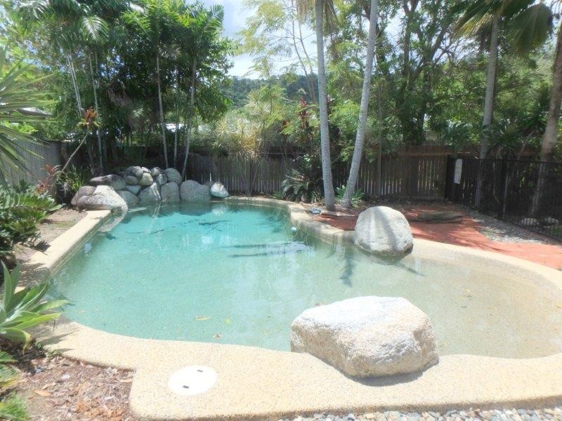 11 Macalister Place, Smithfield QLD 4878
