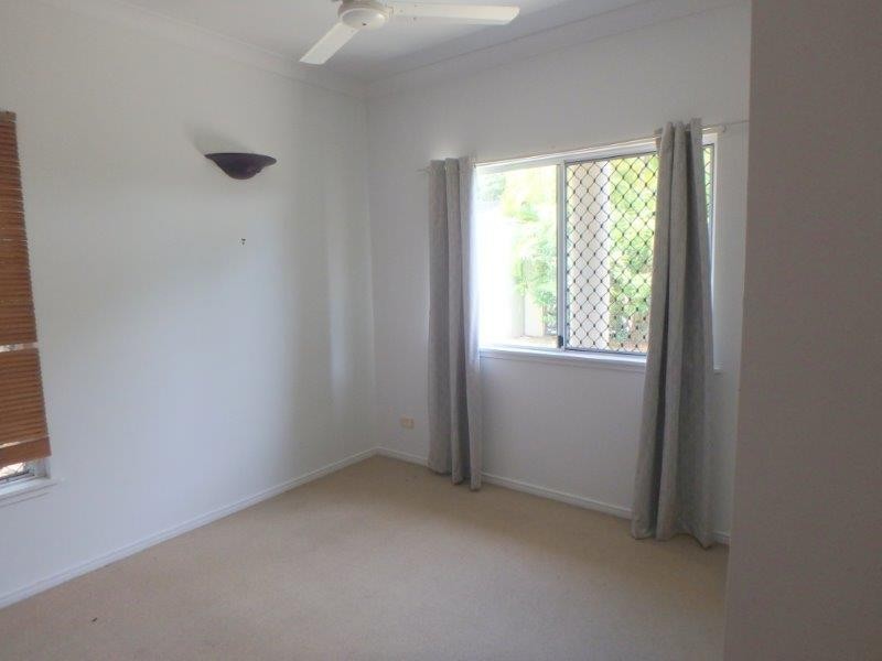 11 Macalister Place, Smithfield QLD 4878