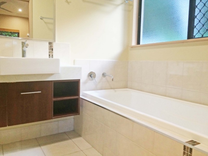 2/30 Lamb Street, Smithfield QLD 4878