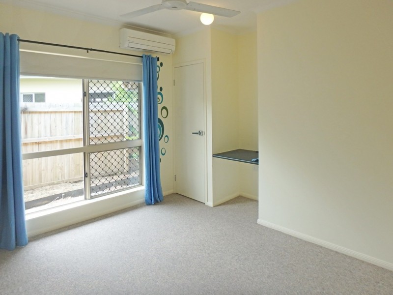4 Icefire Quay, Trinity Park QLD 4879