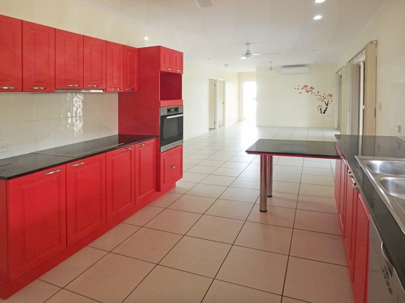 4 Icefire Quay, Trinity Park QLD 4879