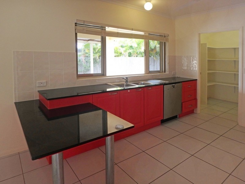 4 Icefire Quay, Trinity Park QLD 4879