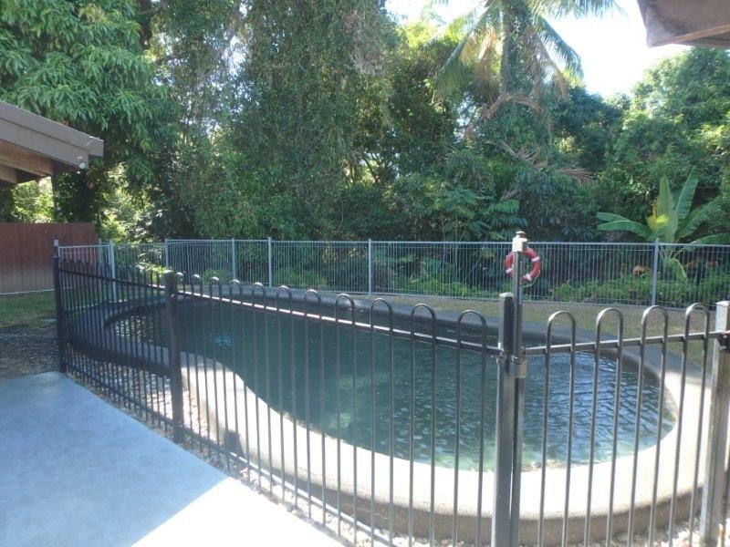 53 Veivers Road, Palm Cove QLD 4879