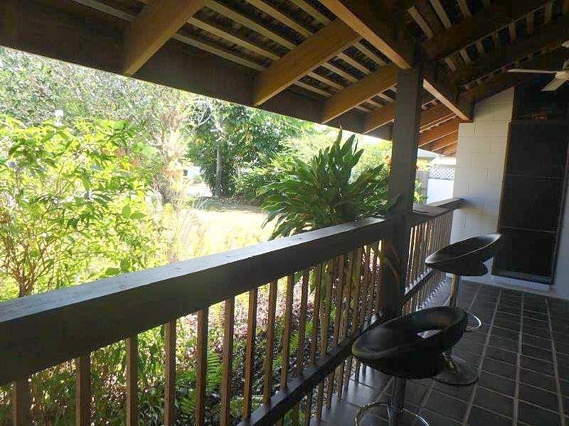 53 Veivers Road, Palm Cove QLD 4879