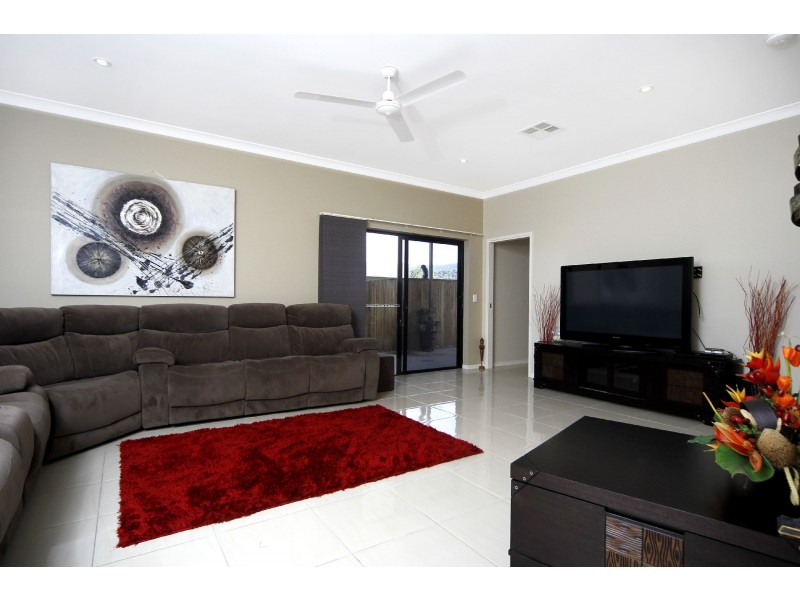 85 Roberts Drive, Trinity Beach QLD 4879