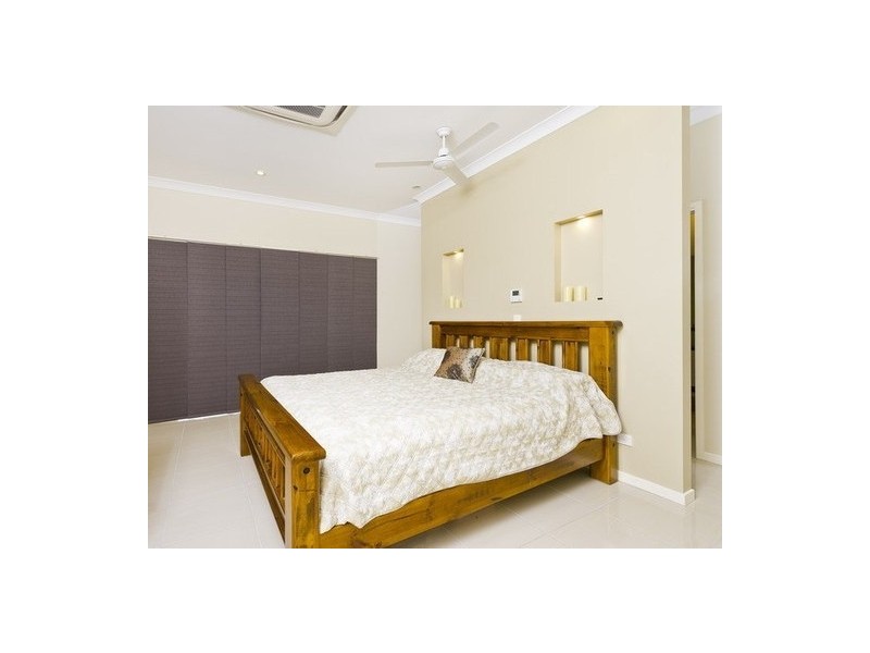 85 Roberts Drive, Trinity Beach QLD 4879