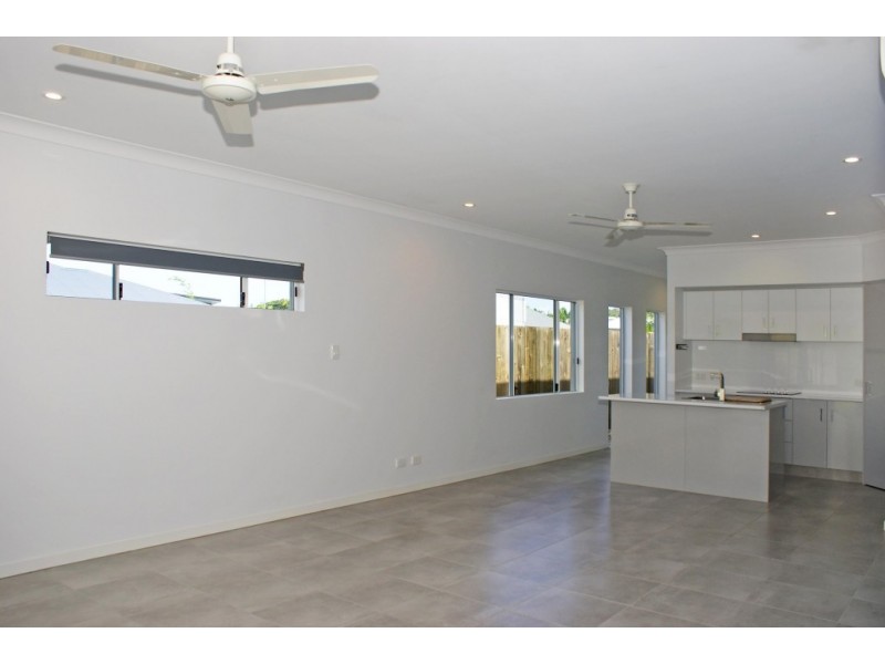 39 Starboard Street, Trinity Beach QLD 4879