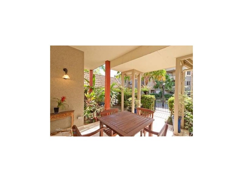 1110/2 Greenslopes Street, Cairns North QLD 4870