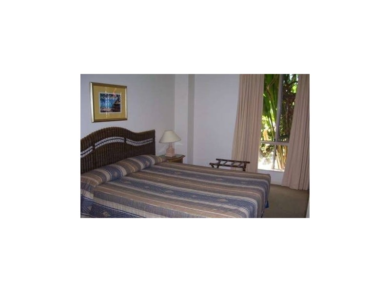 1110/2 Greenslopes Street, Cairns North QLD 4870