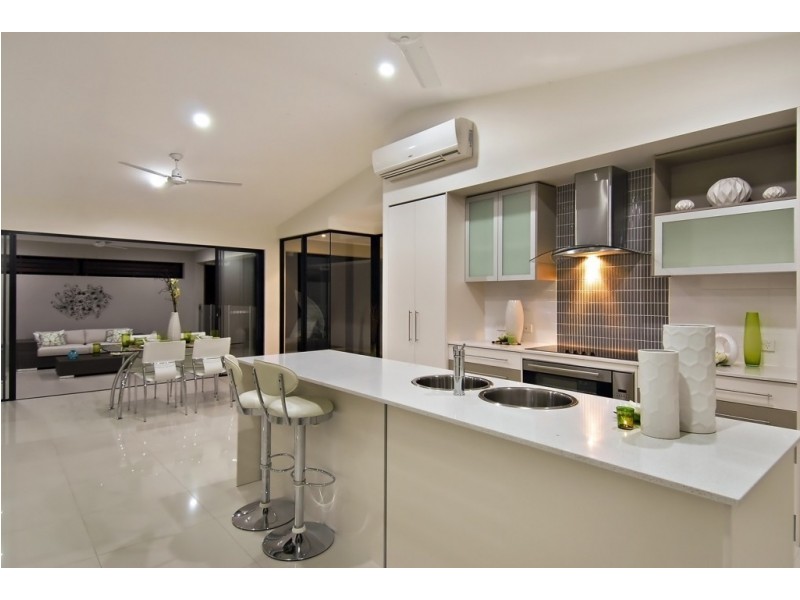 13 Icefire Quay, Trinity Park QLD 4879
