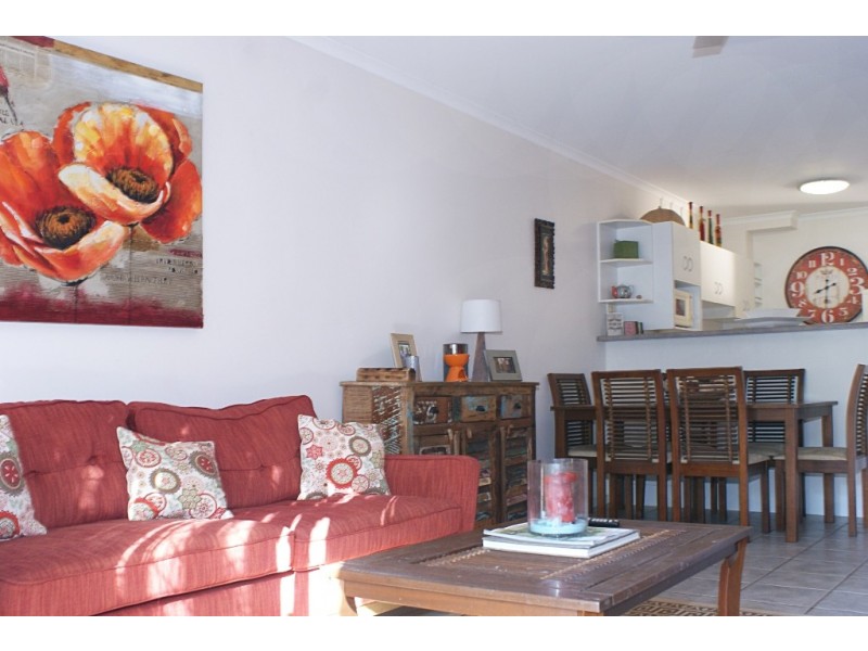 2/54 Best Street, Yorkeys Knob QLD 4878
