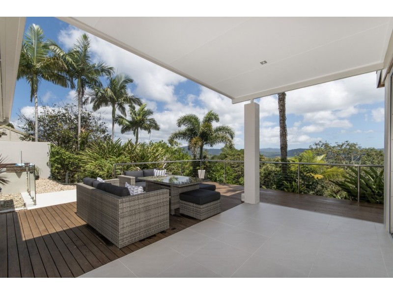 8 Hilltop Close, Kuranda QLD 4881