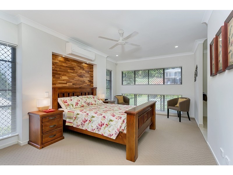 4 Seashells Cresent, Trinity Beach QLD 4879