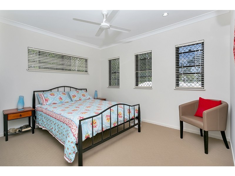 4 Seashells Cresent, Trinity Beach QLD 4879