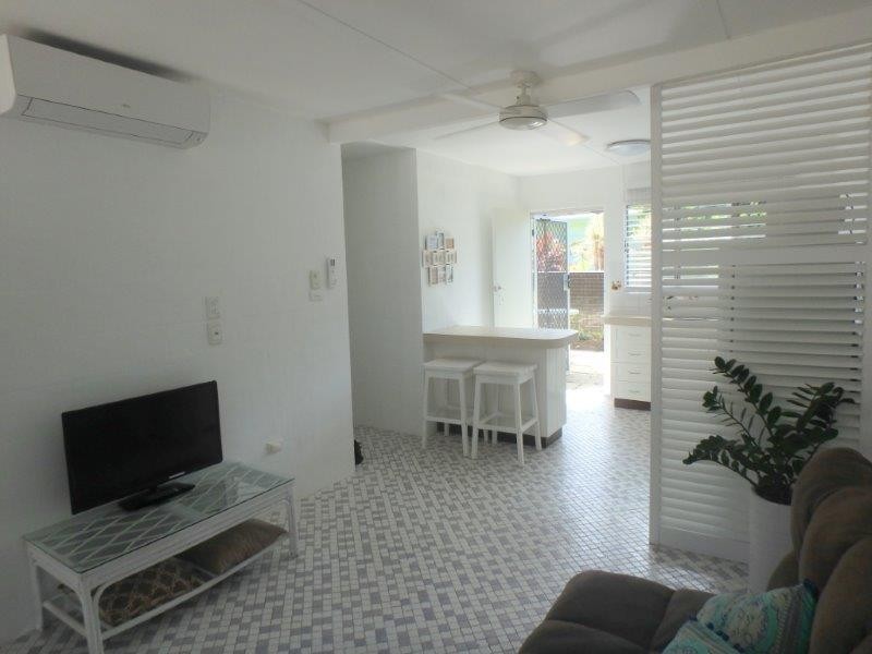 6/9-11 Amphora Street, Palm Cove QLD 4879